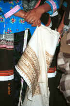 Jpeg 39K Fine Side comb Miao wax batik skirt length ready to be dyed in indigo - Long Dong village, De Wo township, Longlin country, Guangxi province 0010e17.jpg