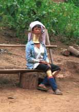 Jpeg 81K Padaung woman sitting on a bench 8812j06B
